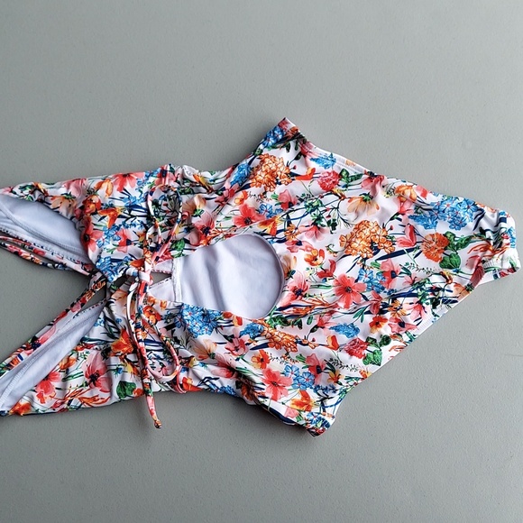 Lucky Brand Bathing Suit - Picture 5 of 6